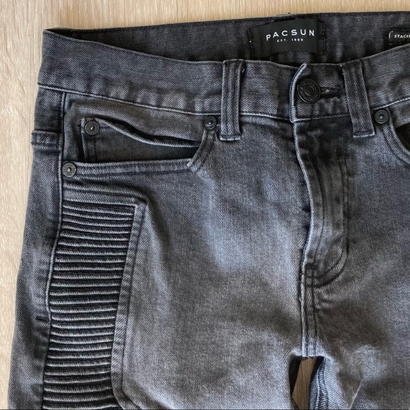 PacSun Stacked Skinny High-Rise Faded Black Jeans - Picture 3 of 7